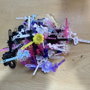 Lot of ~100 Vintage Plastic Hair Clips Barrettes Flowers Bows 80's 90's